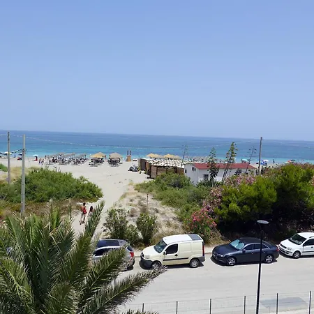 Ξενοδοχείο με διαμερίσματα Giallomare Marzamemi