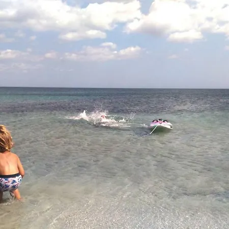 מלון דירות Giallomare 4*