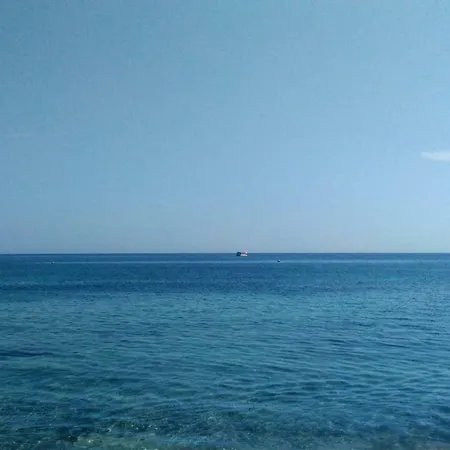 Giallomare מלון דירות מרצאממי