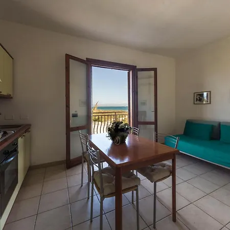 Giallomare Aparthotel *